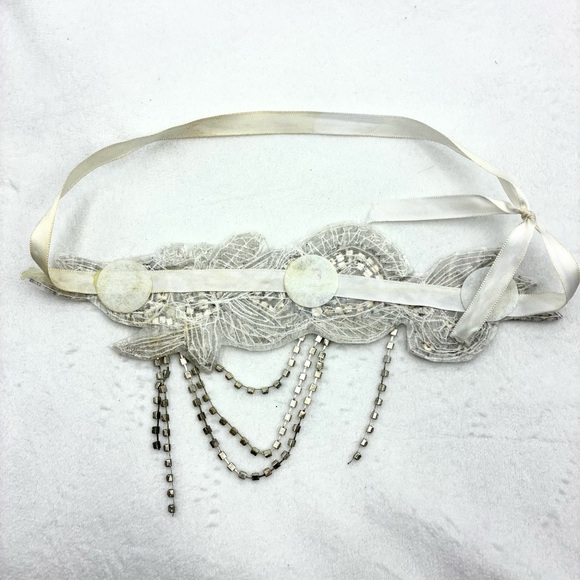 Elegant Beaded Hair Accessory with Rhinestones - Picture 4 of 4